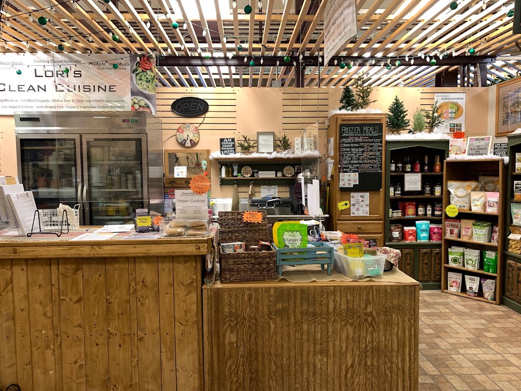 Loris Clean Cuisine | restaurant | Farmers Market, 300 E 1st St, Flint, MI 48502, USA | 5867098089 OR +1 586-709-8089