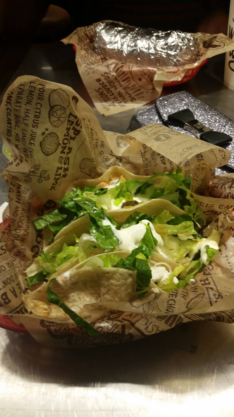 Chipotle Mexican Grill | restaurant | 9208 N Main St, Englewood, OH 45415, USA | 9378320227 OR +1 937-832-0227