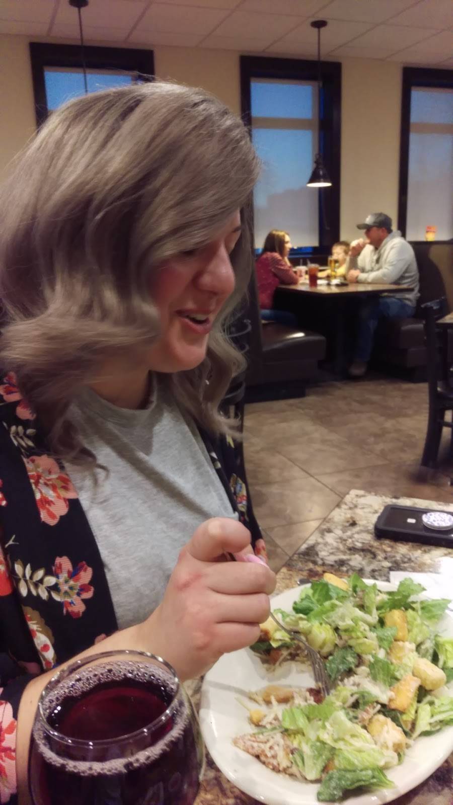 Joes Pizza & Pasta | restaurant | 404 E Main St, Salem, IL 62881, USA | 6187400563 OR +1 618-740-0563