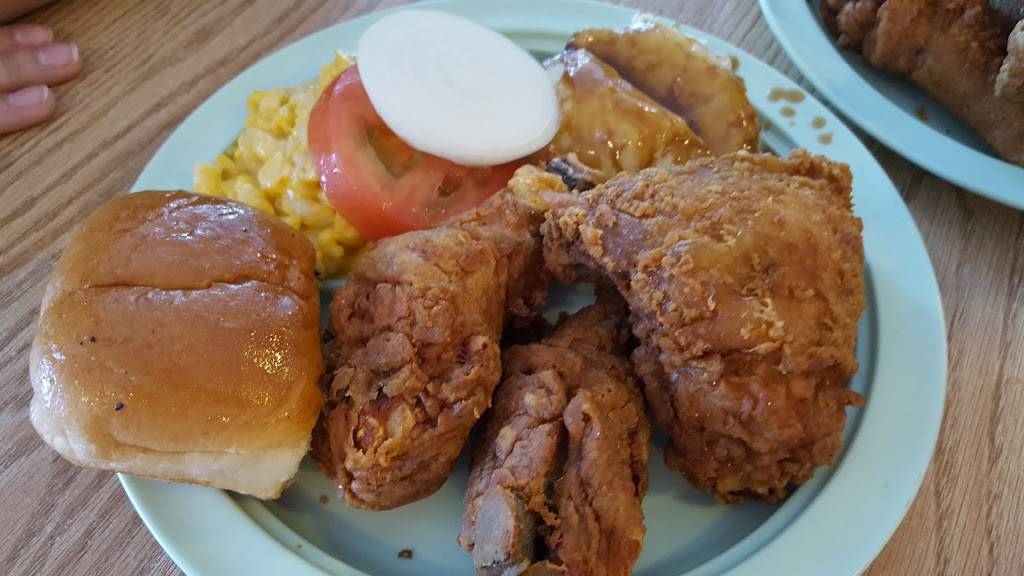 Gs Country Kitchen | restaurant | 2501 Oakwood Ave NW #5, Huntsville, AL 35810, USA | 2565333034 OR +1 256-533-3034