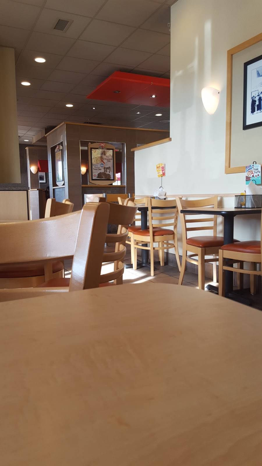 Dairy Queen Grill & Chill | restaurant | 701 WI-136, Baraboo, WI 53913, USA | 6083566313 OR +1 608-356-6313