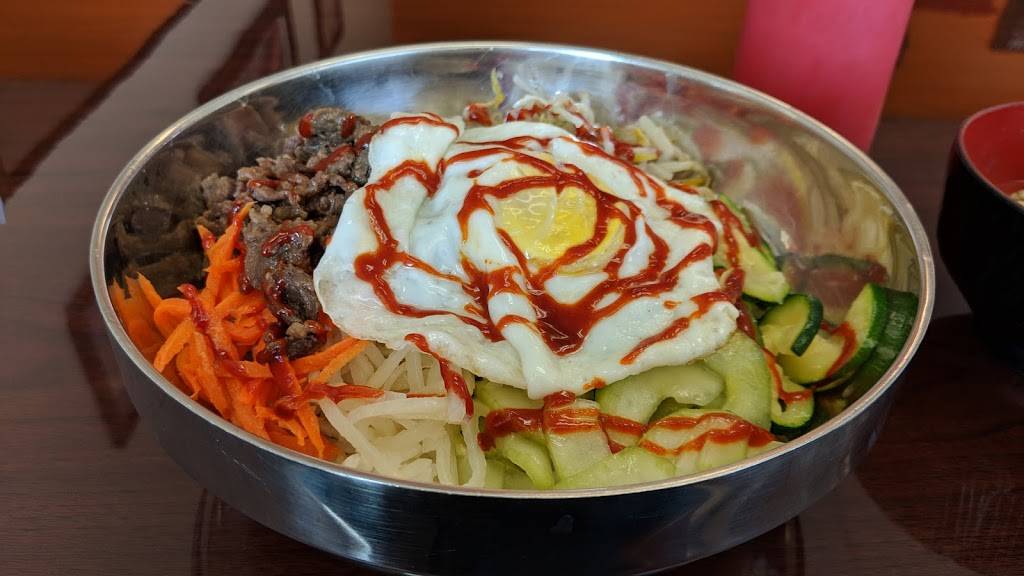 Broadway Cafe | restaurant | 1139 Broadway St, Ann Arbor, MI 48105, USA | 7347698900 OR +1 734-769-8900