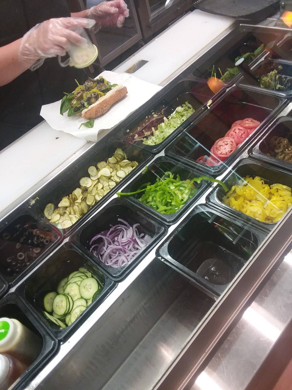 Subway | restaurant | 3983 28th St SE, Grand Rapids, MI 49512, USA | 6169490444 OR +1 616-949-0444