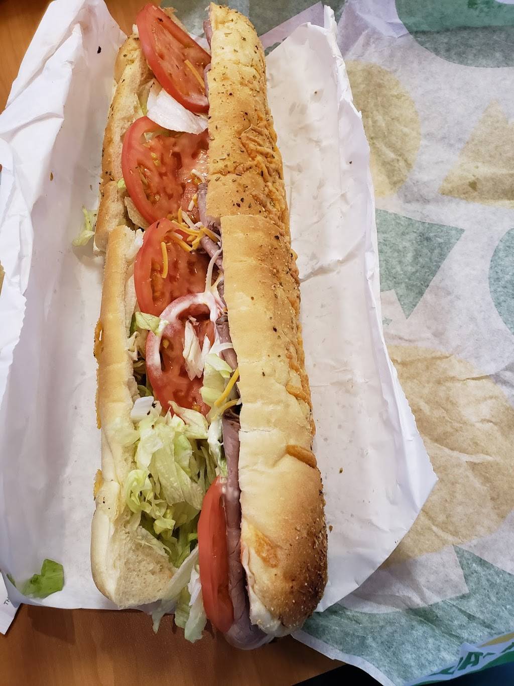 Subway | restaurant | 801 S Riverside Dr, Iowa City, IA 52246, USA | 3193513169 OR +1 319-351-3169