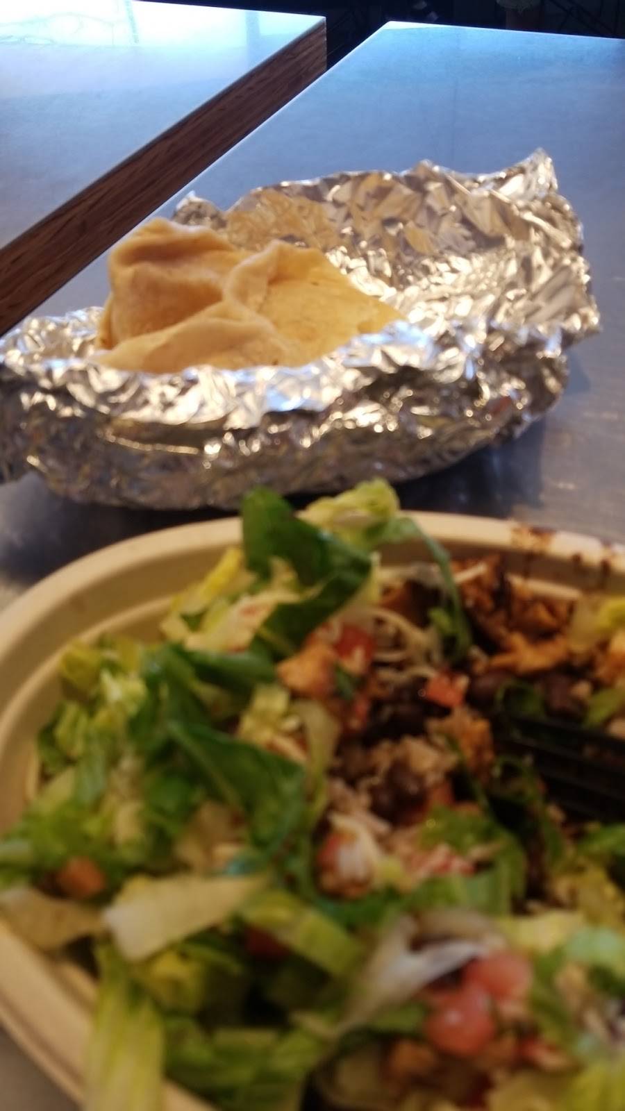 Chipotle Mexican Grill | restaurant | 10135 Colesville Rd, Silver Spring, MD 20901, USA | 2402471794 OR +1 240-247-1794