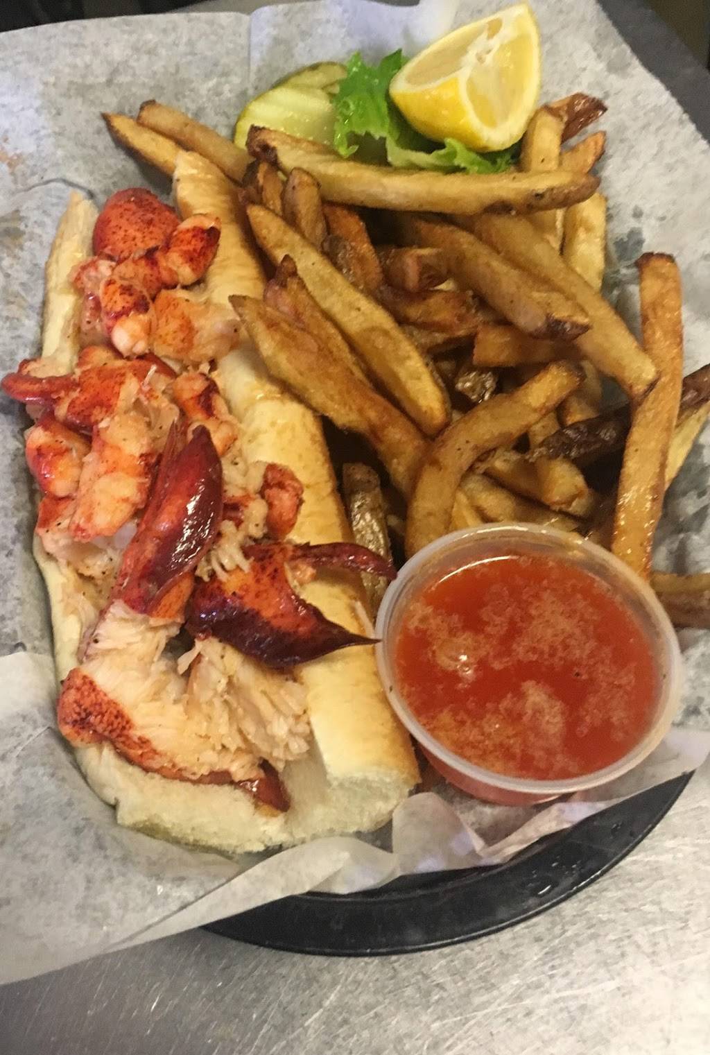 The Dublin | restaurant | 42 E High St, East Hampton, CT 06424, USA | 8603655238 OR +1 860-365-5238