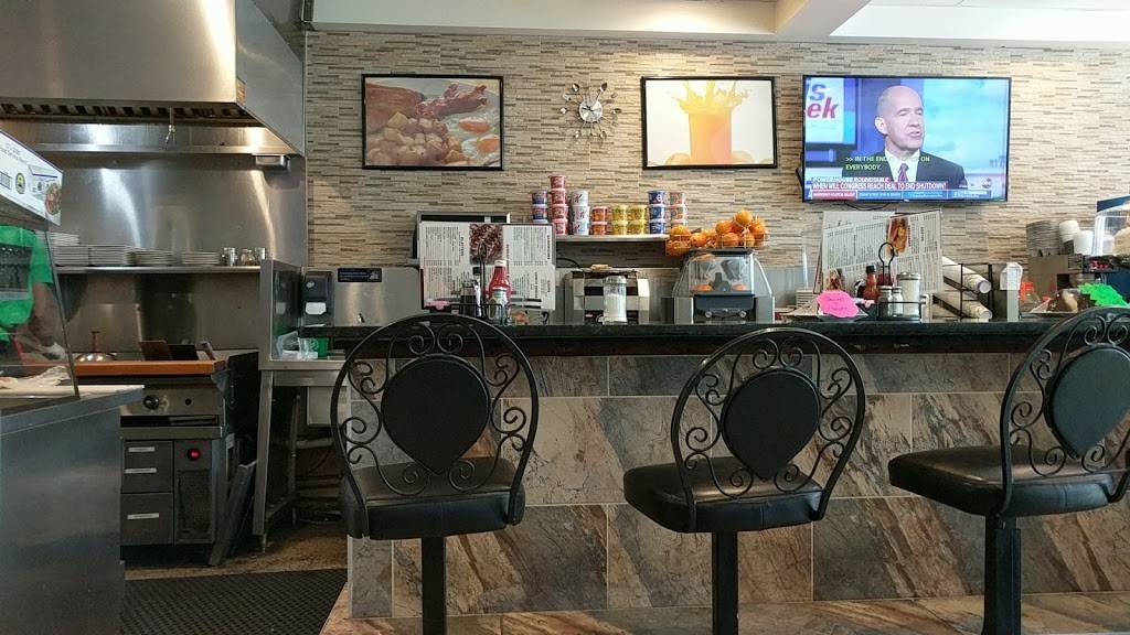 Brewtons Restaurant | restaurant | 2467 NJ-33, Neptune City, NJ 07753, USA | 7329220558 OR +1 732-922-0558