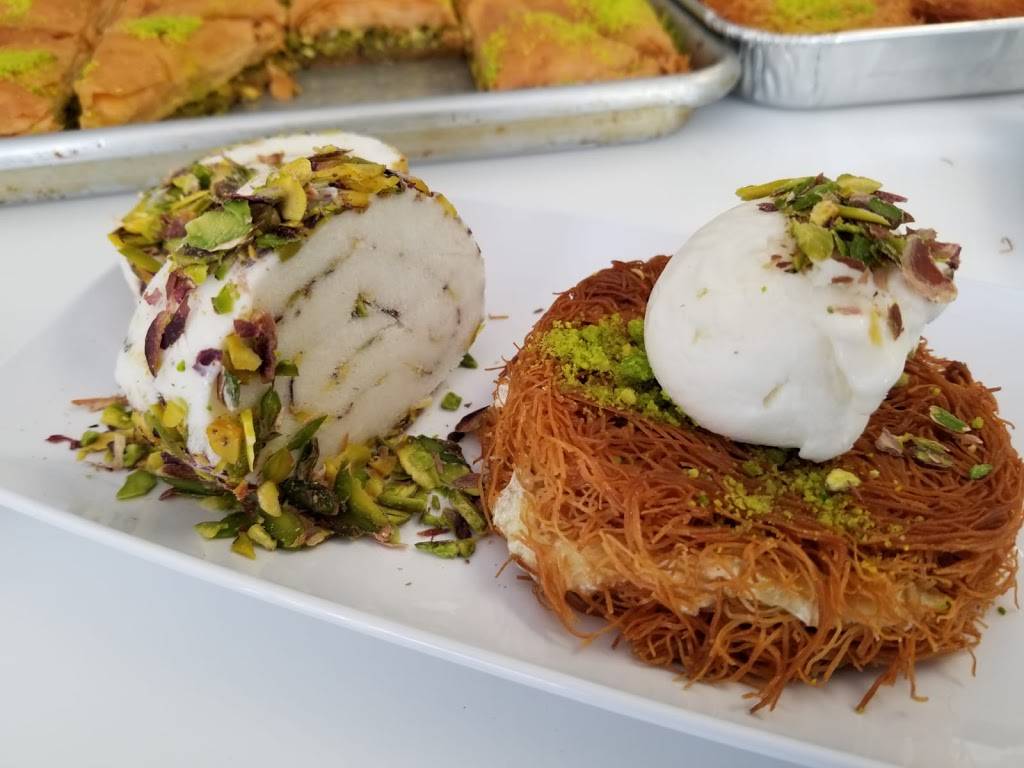 McDash Ice Cream | restaurant | 11405 S Harlem Ave, Worth, IL 60482, USA | 7087373111 OR +1 708-737-3111