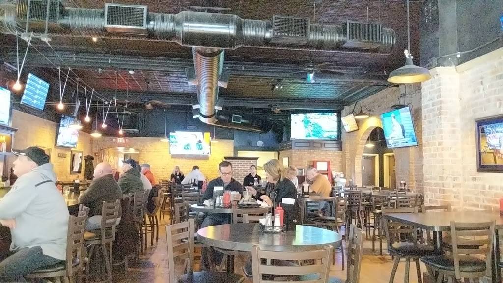 Ziggys Pub & Restaurant | restaurant | 193 Park Ave, Amherst, OH 44001, USA | 4409853663 OR +1 440-985-3663