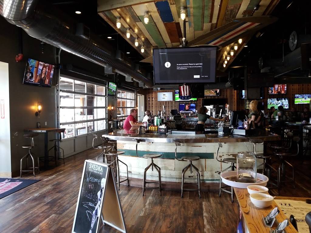 Bombshells | restaurant | 15119 I-35, Pflugerville, TX 78660, USA | 5126702662 OR +1 512-670-2662