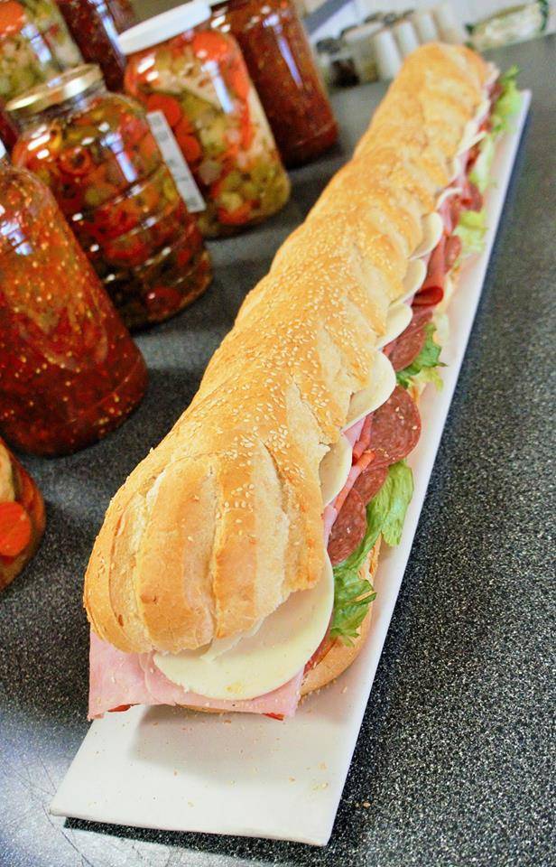 Angelinas Italian Kitchen and Sub Shoppe | meal takeaway | 827 Central Ave E, Edgewater, MD 21037, USA | 4107980700 OR +1 410-798-0700