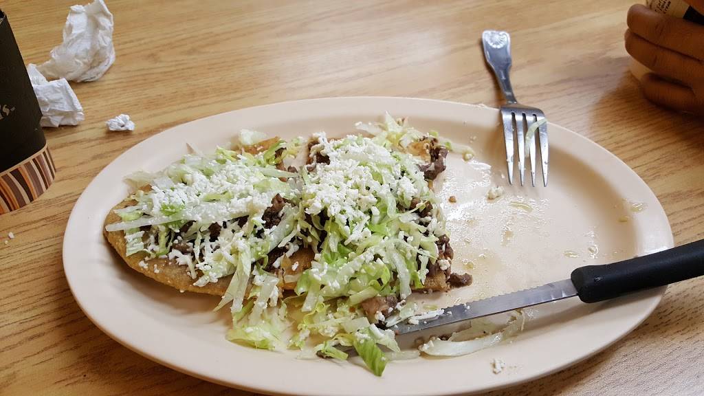 Los Huaraches | restaurant | 3482 Milwaukee Ave, Northbrook, IL 60062, USA | 8478278653 OR +1 847-827-8653