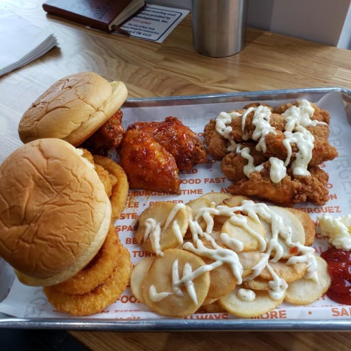 BurgerIM | restaurant | 531 Myrtle Ave, Brooklyn, NY 11205, USA | 7186736066 OR +1 718-673-6066