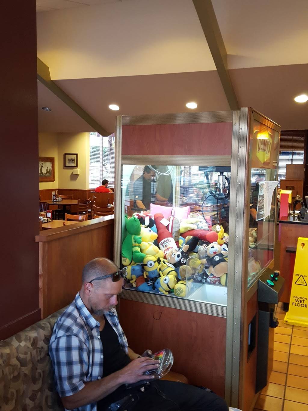 Dennys | restaurant | 1515 Ocean St, Santa Cruz, CA 95060, USA | 8314264628 OR +1 831-426-4628