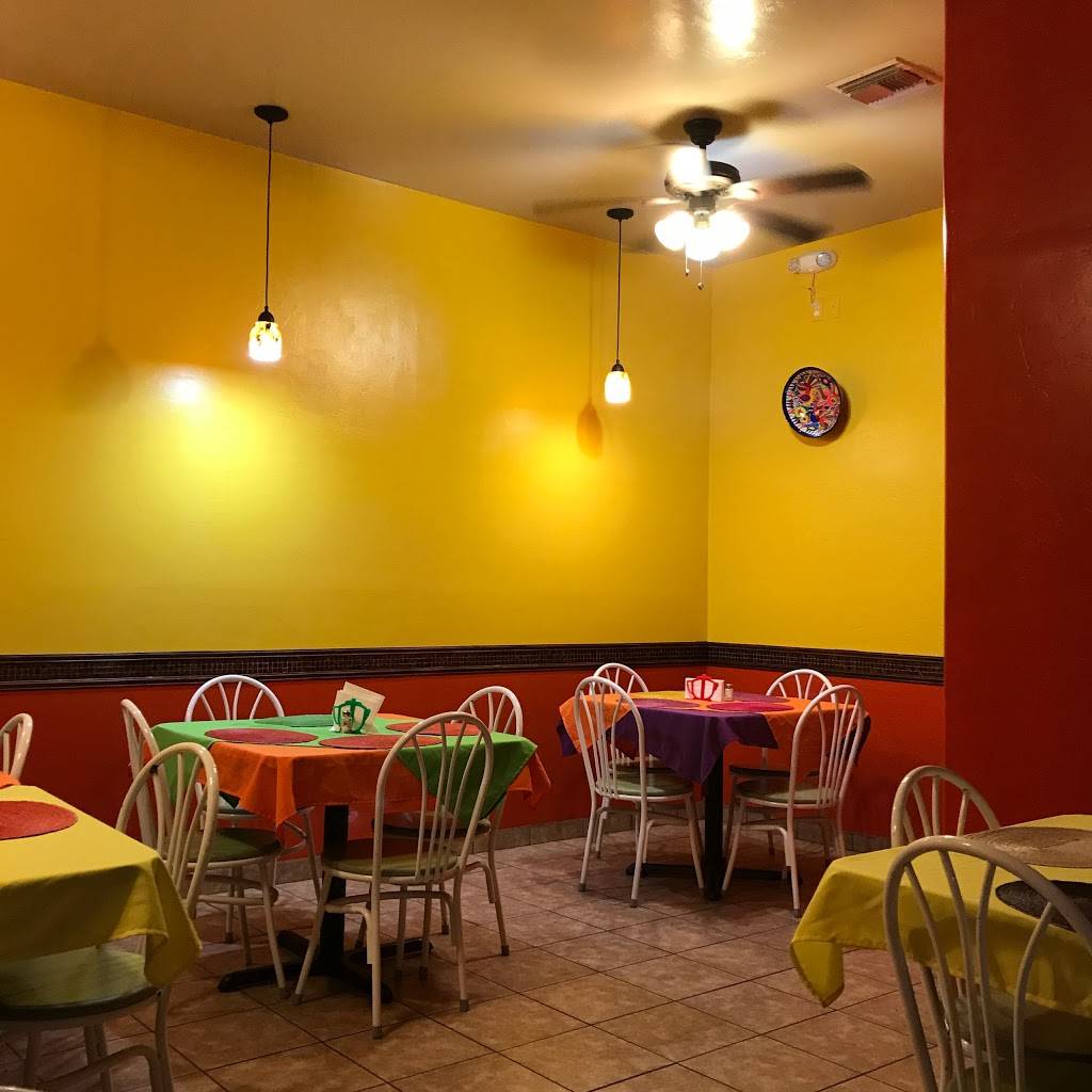 La Taqueria Lupitas | restaurant | 1187 Circulo Mercado, Rio Rico, AZ 85648, USA | 5209806548 OR +1 520-980-6548
