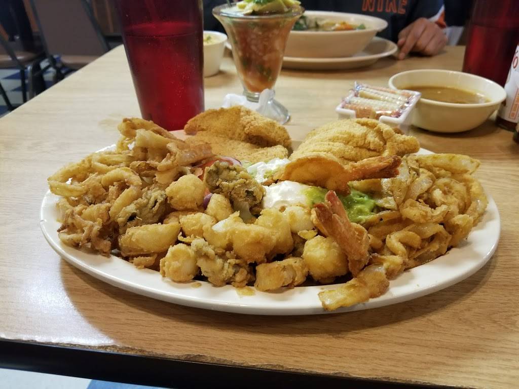 La Jaivita Restaurant | restaurant | 6835 Harry Hines Blvd, Dallas, TX 75235, USA | 2143512138 OR +1 214-351-2138