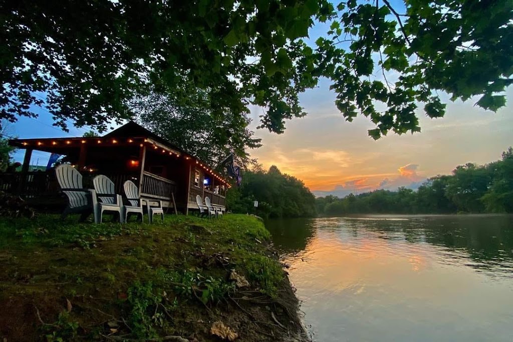 Rusty Roof Fish Camp | restaurant | 330 W Tennessee Ave, Copperhill, TN 37317, USA | 6199871818 OR +1 619-987-1818