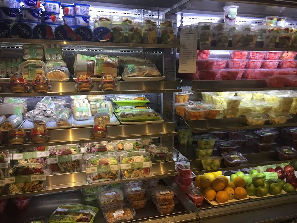 Farmers Market | restaurant | Terminal 3 Rotunda 10000 West OHare Avenue, Chicago, IL 60666, USA | 7736866180 OR +1 773-686-6180