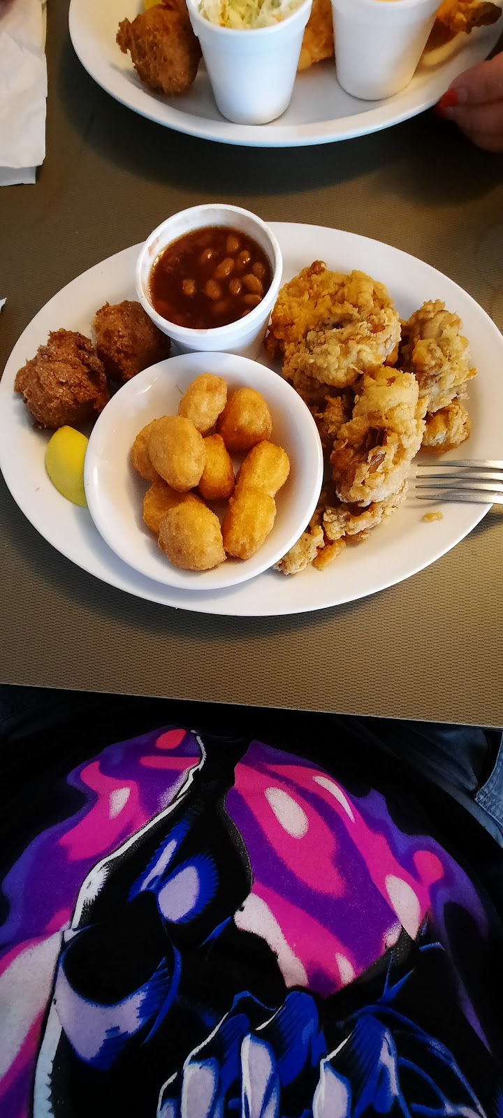 The Fishermans Wife Carrabelle | restaurant | 201 8th St W, Carrabelle, FL 32322, USA | 8506974533 OR +1 850-697-4533