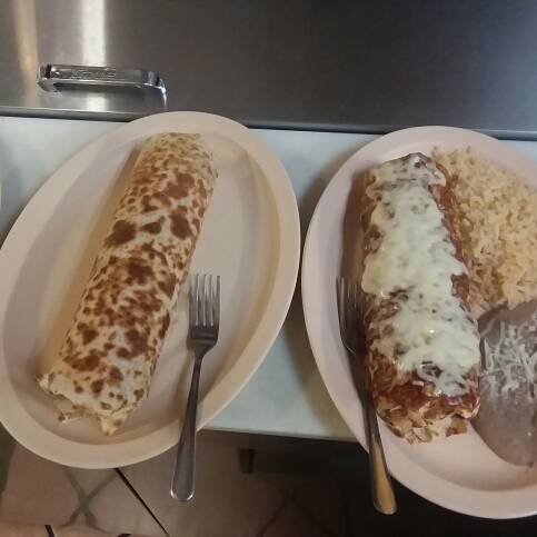 Janitzio Burrito | restaurant | 2933 N Broadway, Chicago, IL 60657, USA | 7739360144 OR +1 773-936-0144