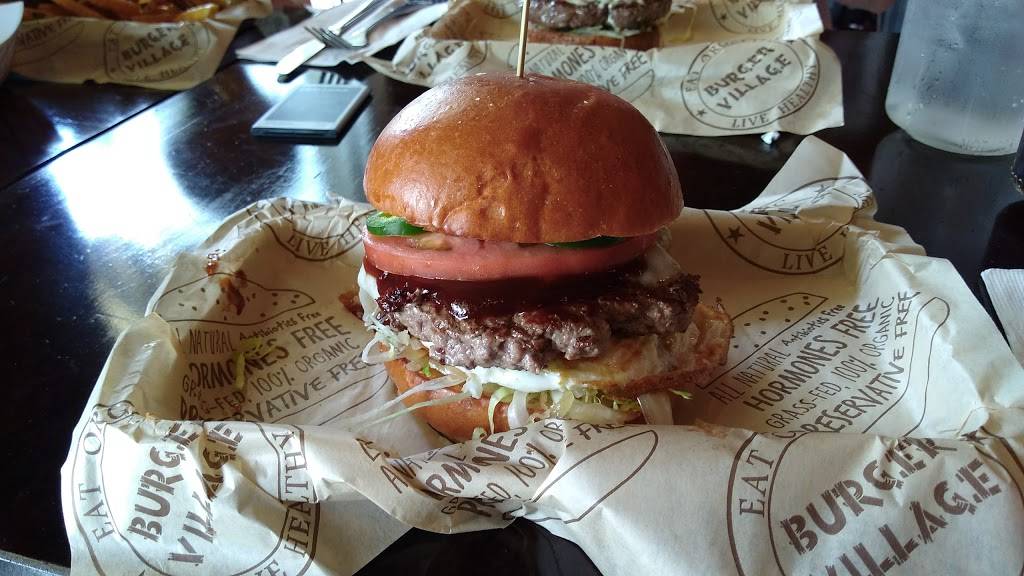 Burger Village | restaurant | 216 Broadway Mall, Hicksville, NY 11801, USA | 5165975336 OR +1 516-597-5336