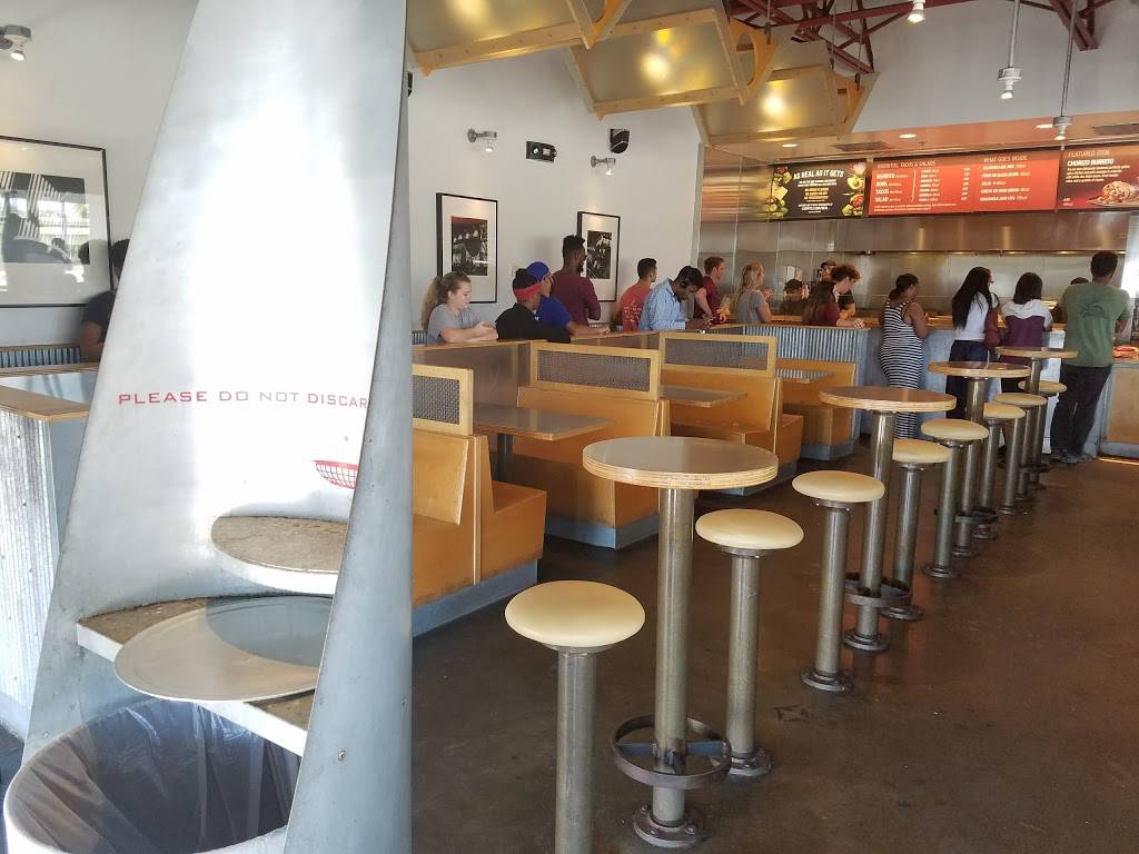 Chipotle Mexican Grill | restaurant | 2576 E Fowler Ave, Tampa, FL 33612, USA | 8139714360 OR +1 813-971-4360