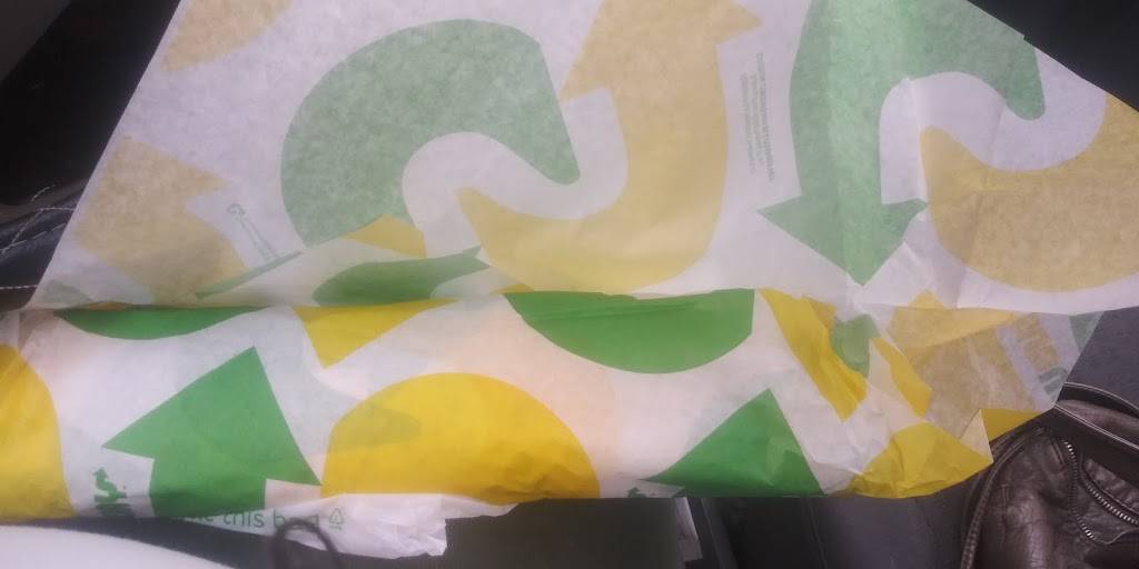 Subway | restaurant | 5842 Central Ave, Toledo, OH 43615, USA | 4195363666 OR +1 419-536-3666