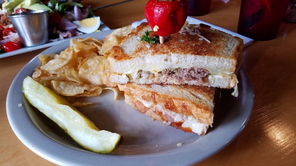 Hammontrees Grilled Cheese | meal takeaway | 326 N West Ave #8, Fayetteville, AR 72701, USA | 4795211669 OR +1 479-521-1669
