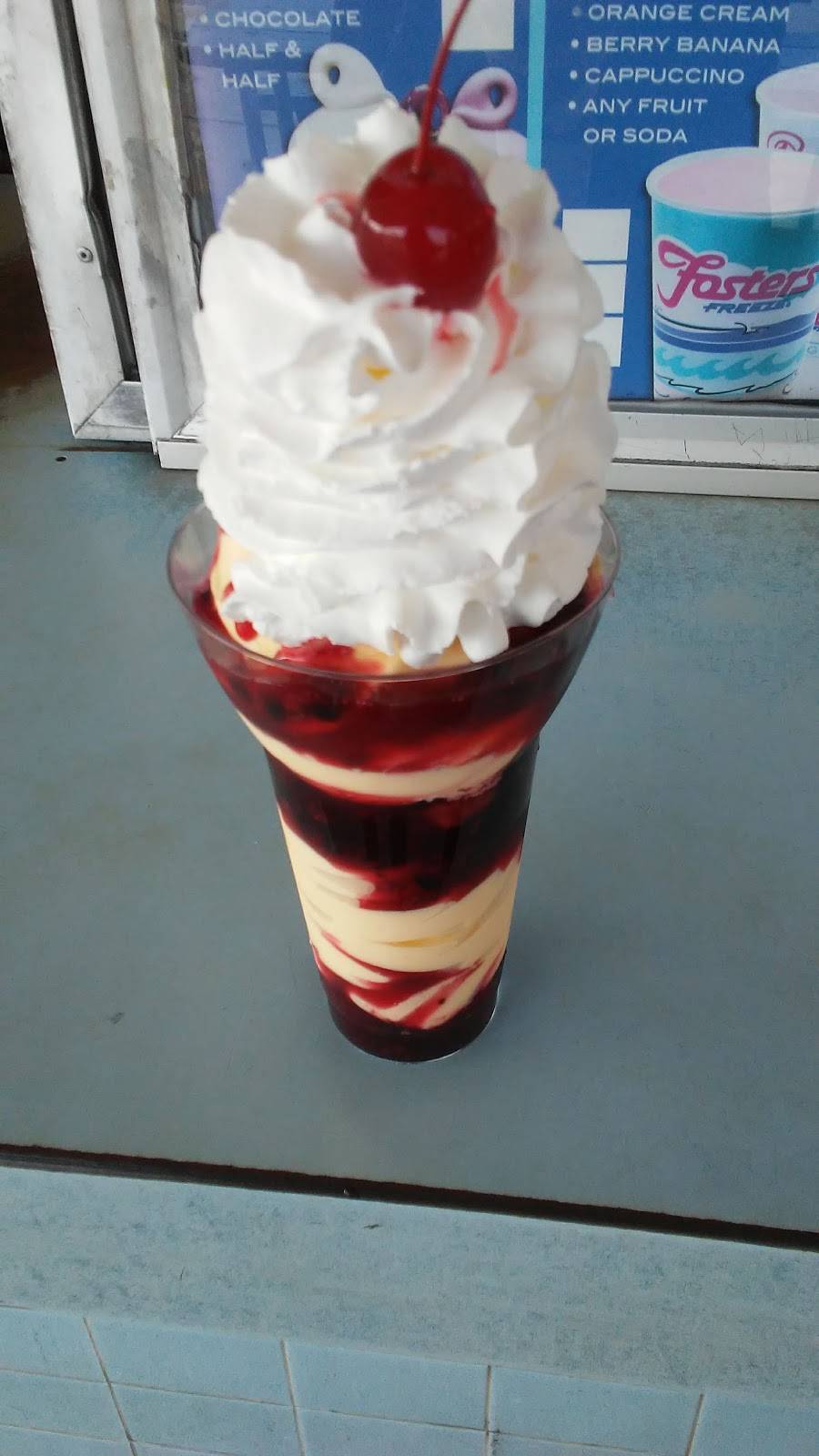 Fosters Freeze | restaurant | 999 South La Brea Ave, Inglewood, CA 90301, USA | 3106732967 OR +1 310-673-2967