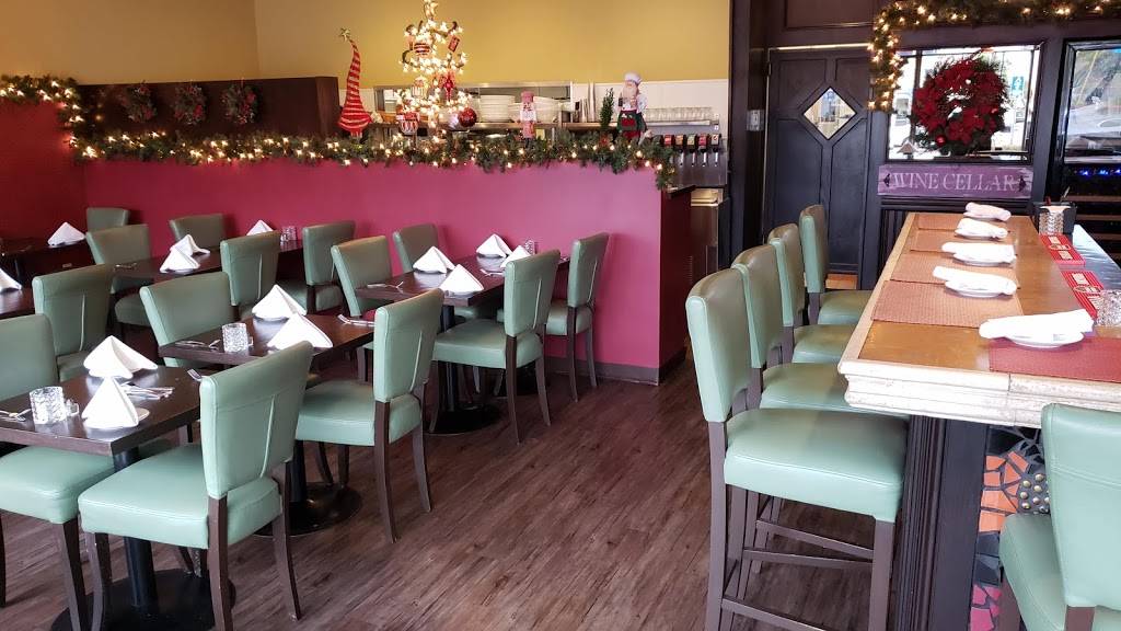 Filomenas Italian Kitchen & Market | restaurant | 2400 Newport Blvd, Costa Mesa, CA 92627, USA | 9496423810 OR +1 949-642-3810