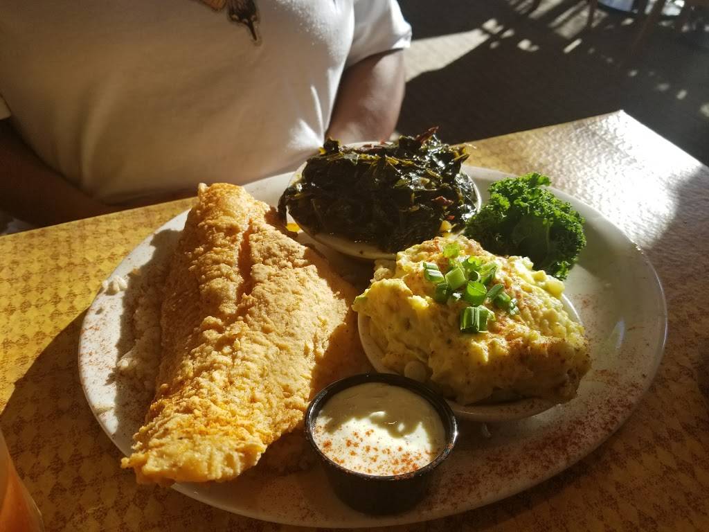 Carolina Kitchen | restaurant | 15812 Crain Hwy, Brandywine, MD 20613, USA | 3017827040 OR +1 301-782-7040