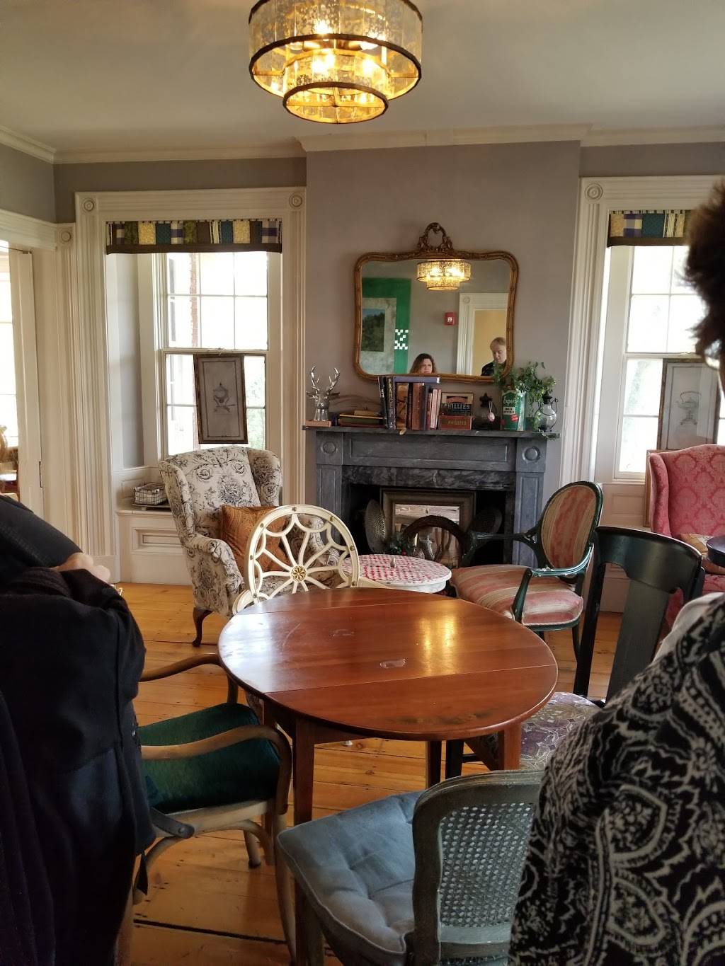 Cest La Vie Bistro | restaurant | 30 Main St, Northborough, MA 01532, USA | 5083938941 OR +1 508-393-8941