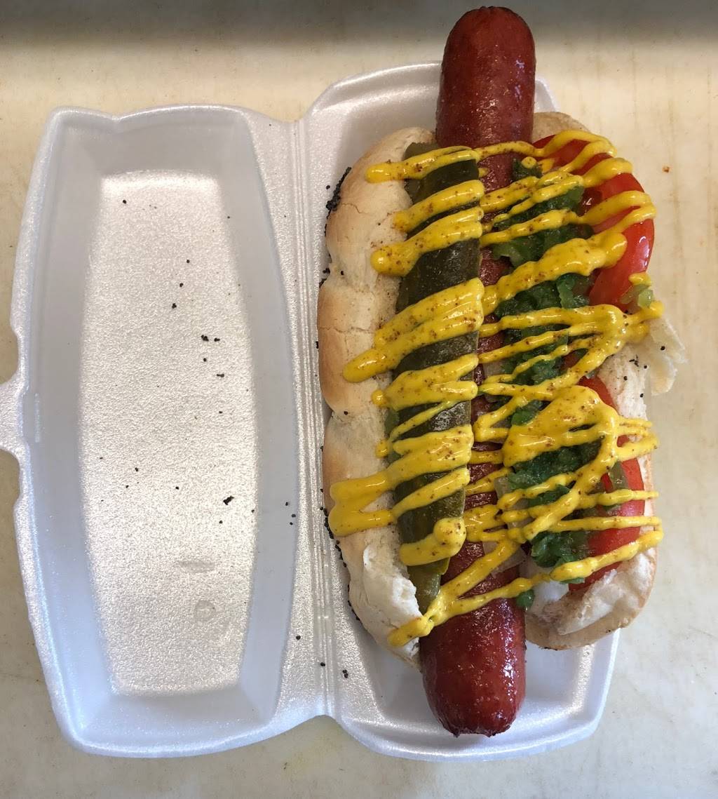Joses Big Dogs | restaurant | 3028 N High St, Columbus, OH 43202, USA | 6142675515 OR +1 614-267-5515