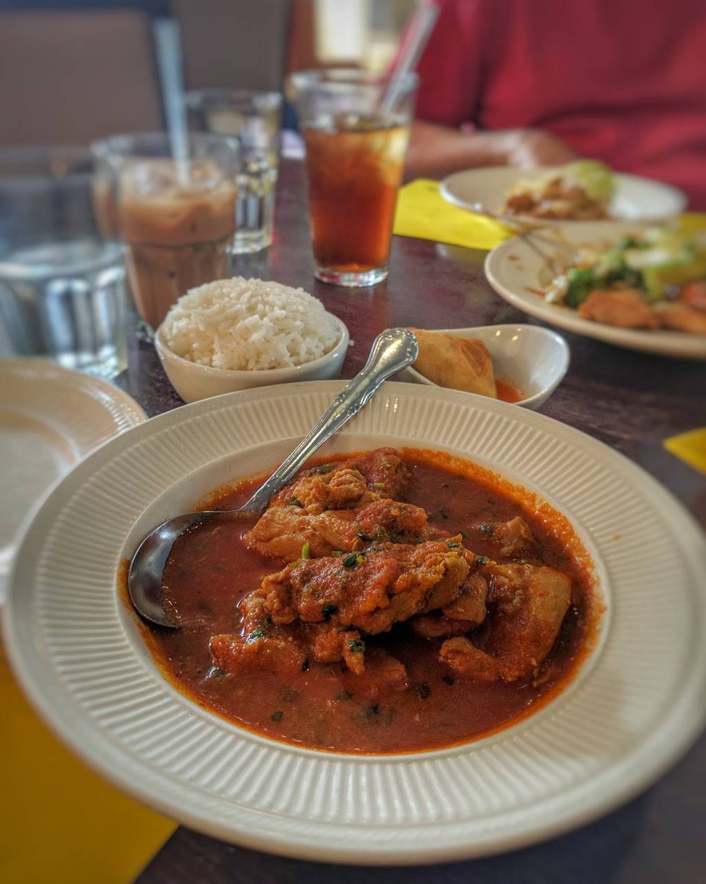 Mandalay Restaurant & Cafe | restaurant | 930 Bonifant St, Silver Spring, MD 20910, USA | 3015850500 OR +1 301-585-0500