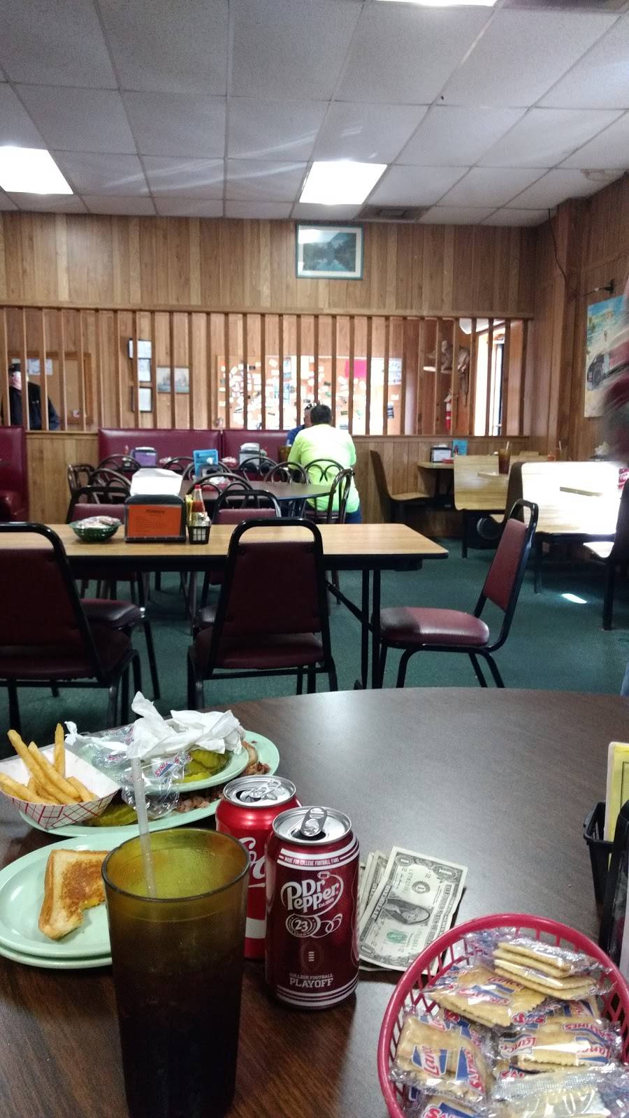 Cottons Alabama Barbecue | restaurant | 4485 Kowaliga Rd, Eclectic, AL 36024, USA | 3345412217 OR +1 334-541-2217