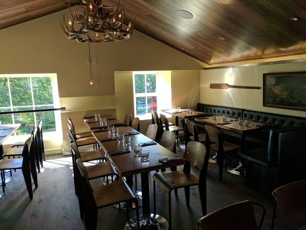 The Wilcox Gastropub | restaurant | 30 Eglinton Ave W, Mississauga, ON L5R 3E7, Canada | 9055681122 OR +1 905-568-1122