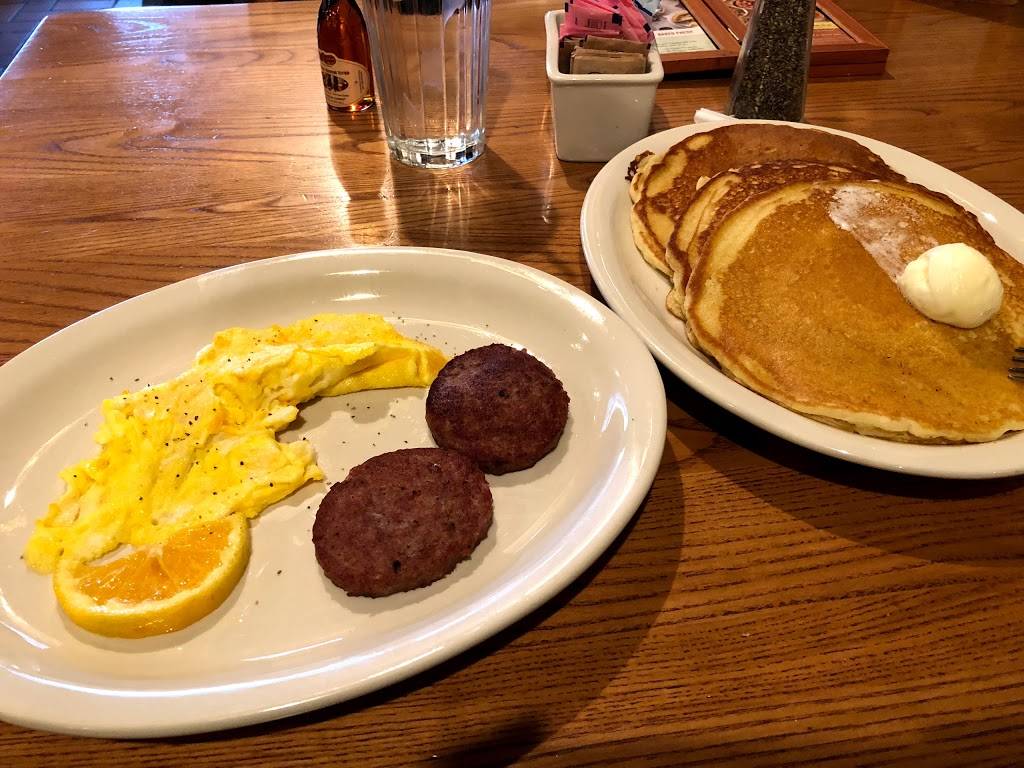 Cracker Barrel Old Country Store | restaurant | 152 Rowe Rd, Staunton, VA 24401, USA | 5408857550 OR +1 540-885-7550