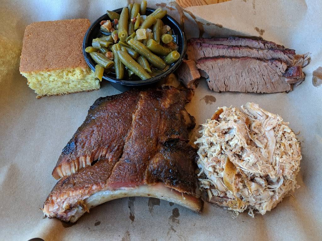 MISSION BBQ | restaurant | 45979 Denizen Plaza, Sterling, VA 20165, USA | 5713633233 OR +1 571-363-3233