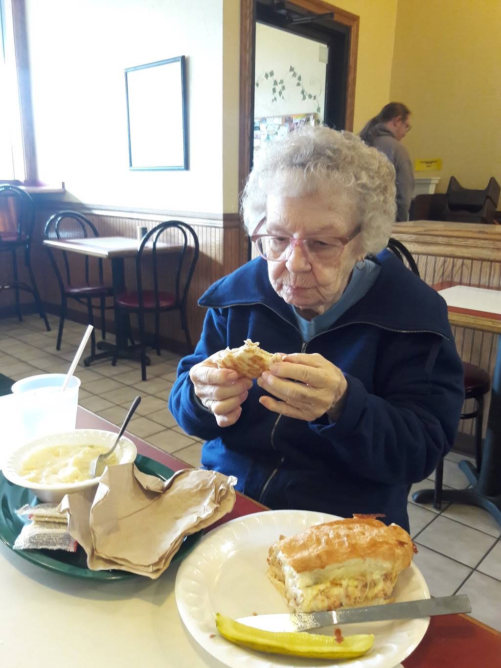 Mancinos Pizzas and Grinders | restaurant | 1063 Old U.S. 27, St Johns, MI 48879, USA | 9892241414 OR +1 989-224-1414