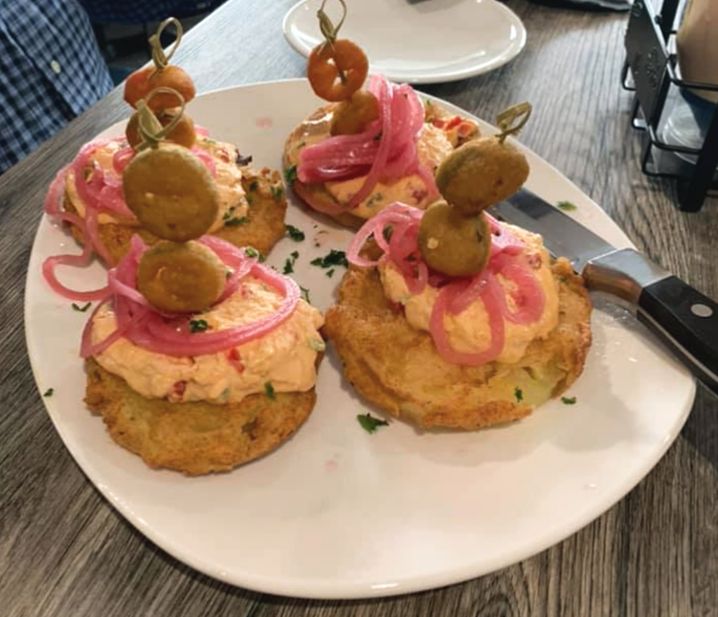 Sandhill Grill at Pinecrest Golf Course | restaurant | 2250 Little Lake Bonnet Rd, Avon Park, FL 33825, USA | 8634537555 OR +1 863-453-7555