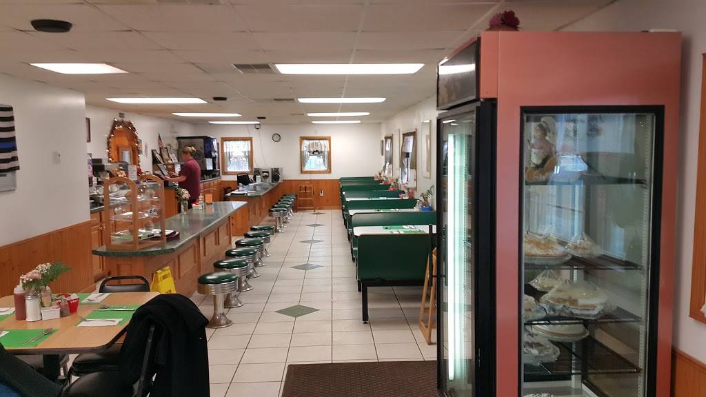Cooks Family Diner | restaurant | 32939 US-11, Philadelphia, NY 13673, USA | 3156423350 OR +1 315-642-3350