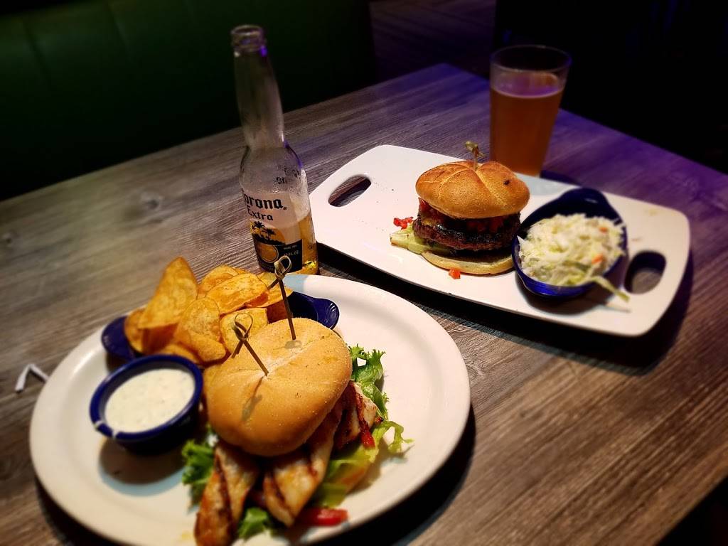 Mulligans Beach House | restaurant | 1025 Beachland Blvd, Vero Beach, FL 32963, USA | 7724926744 OR +1 772-492-6744