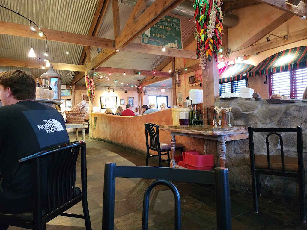 Scarpas | restaurant | 5500 Academy Rd NE, Albuquerque, NM 87109, USA | 5058211885 OR +1 505-821-1885