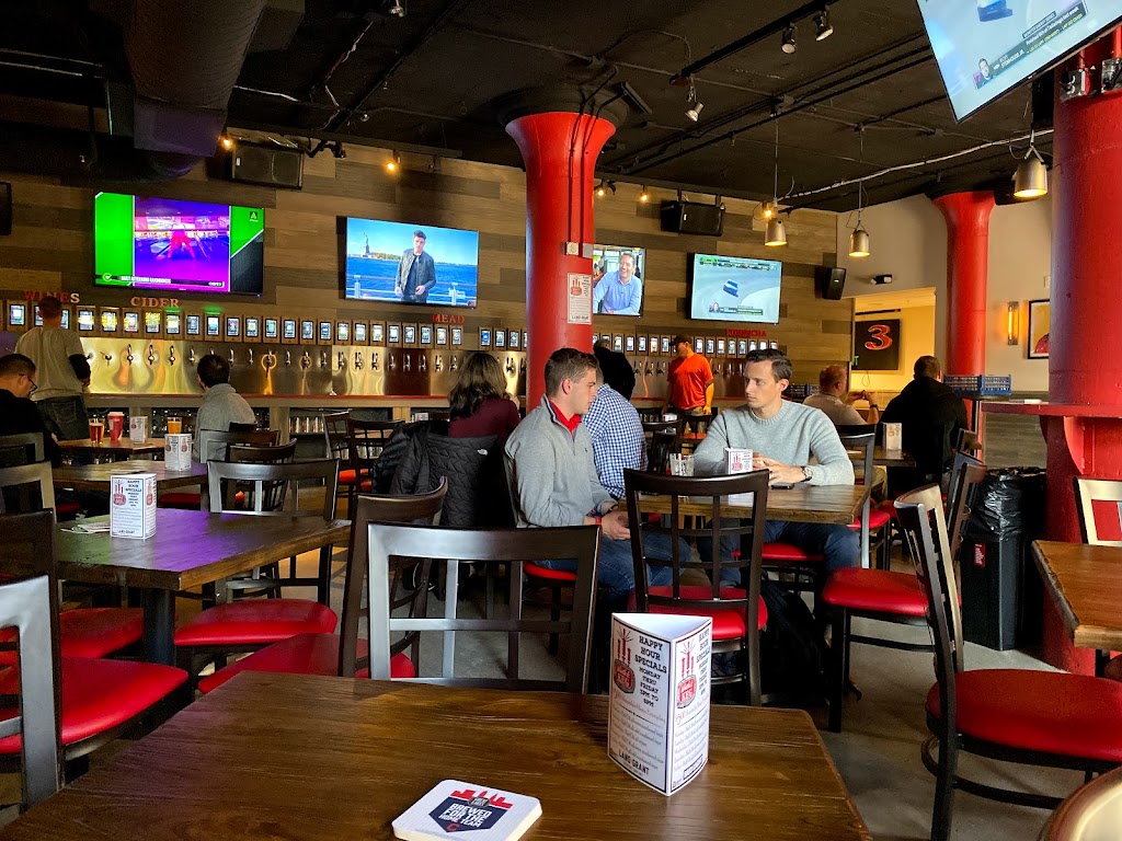 Whistle & Keg | restaurant | 343 N Front St #125, Columbus, OH 43215, USA | 6148690013 OR +1 614-869-0013