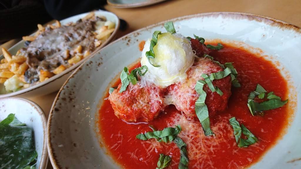 Industria Pizzeria + Bar | restaurant | 100 Rue Peel, Montréal, QC H3C 0L8, Canada | 5149314545 OR +1 514-931-4545