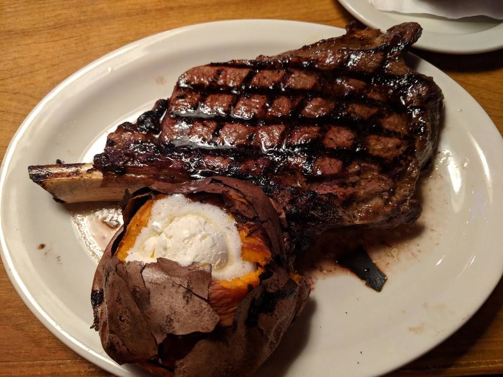 Texas Roadhouse | restaurant | 4406 Dixie Hwy, Shively, KY 40216, USA | 5024480705 OR +1 502-448-0705