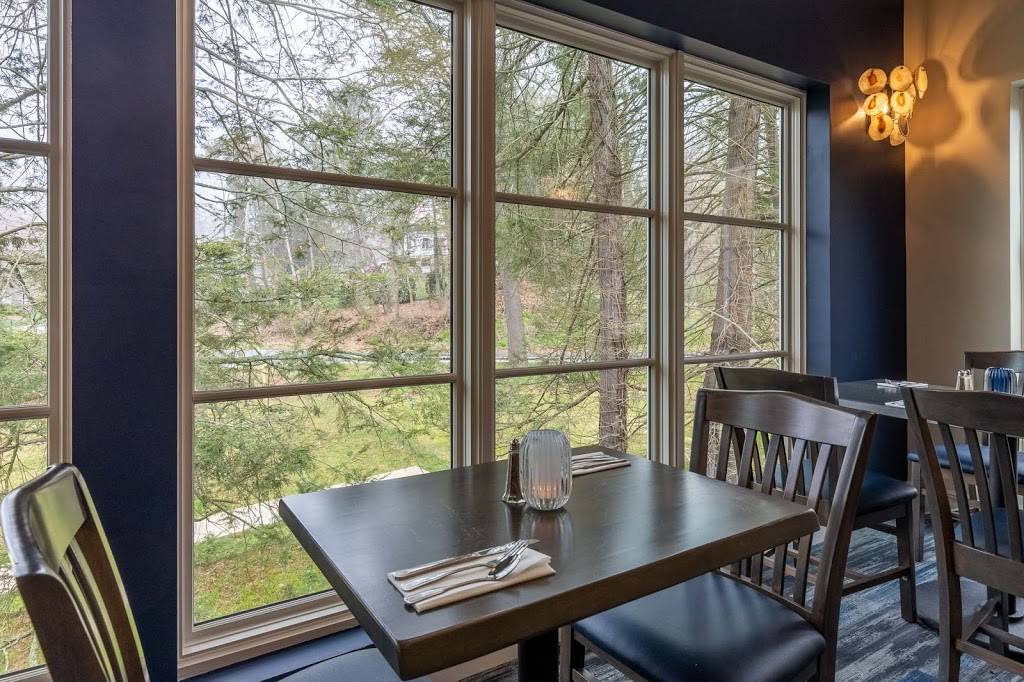 Azalea Bar & Kitchen | restaurant | 5 Caledonia Rd, Asheville, NC 28803, USA | 8287745969 OR +1 828-774-5969