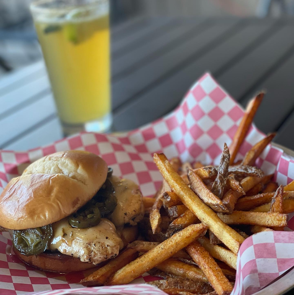 The Trough Bar and Grill | restaurant | 833 Central Ave, Hot Springs, AR 71901, USA | 5017014390 OR +1 501-701-4390