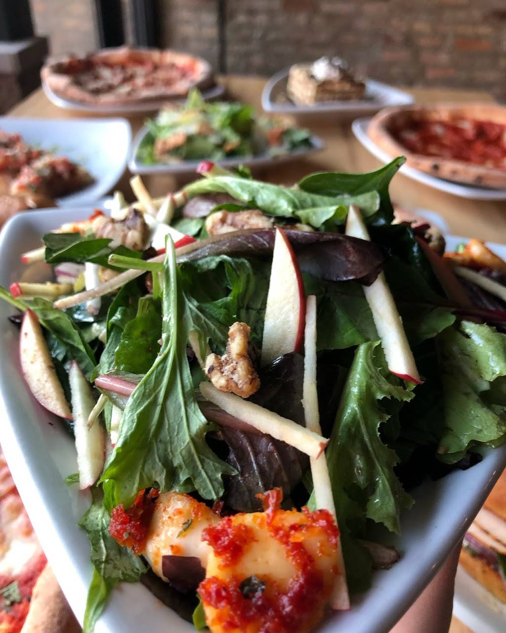 Stix n Brix Wood Fired Pizza | restaurant | 220 W 33rd St, Chicago, IL 60616, USA | 3122650219 OR +1 312-265-0219