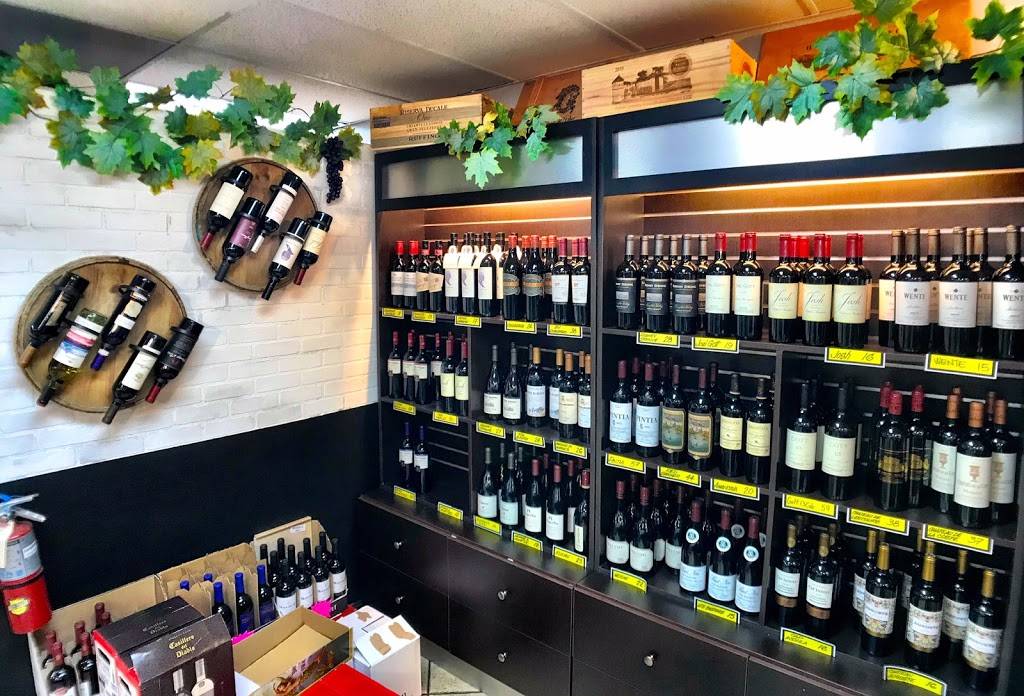 Locos 4 Wine | restaurant | 7606 NW 186th St, Hialeah, FL 33015, USA | 3058262949 OR +1 305-826-2949